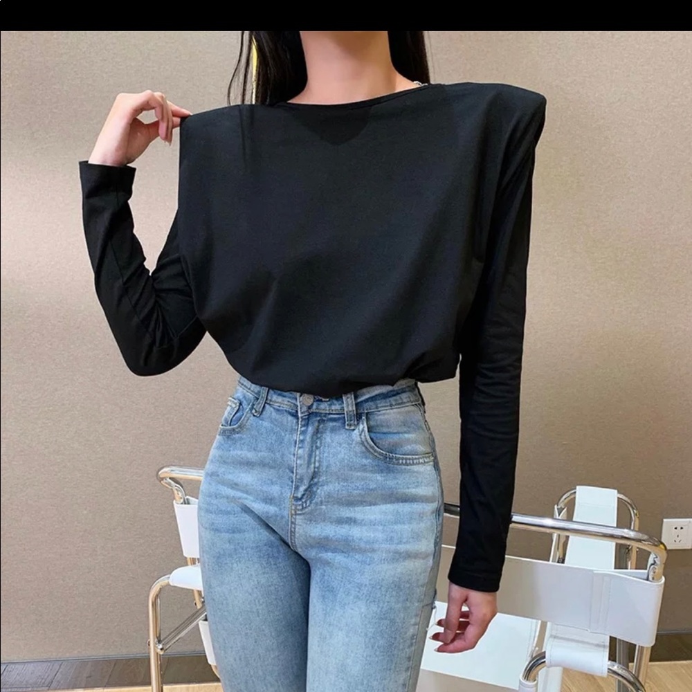 Open back shirt - Picture 2 of 3